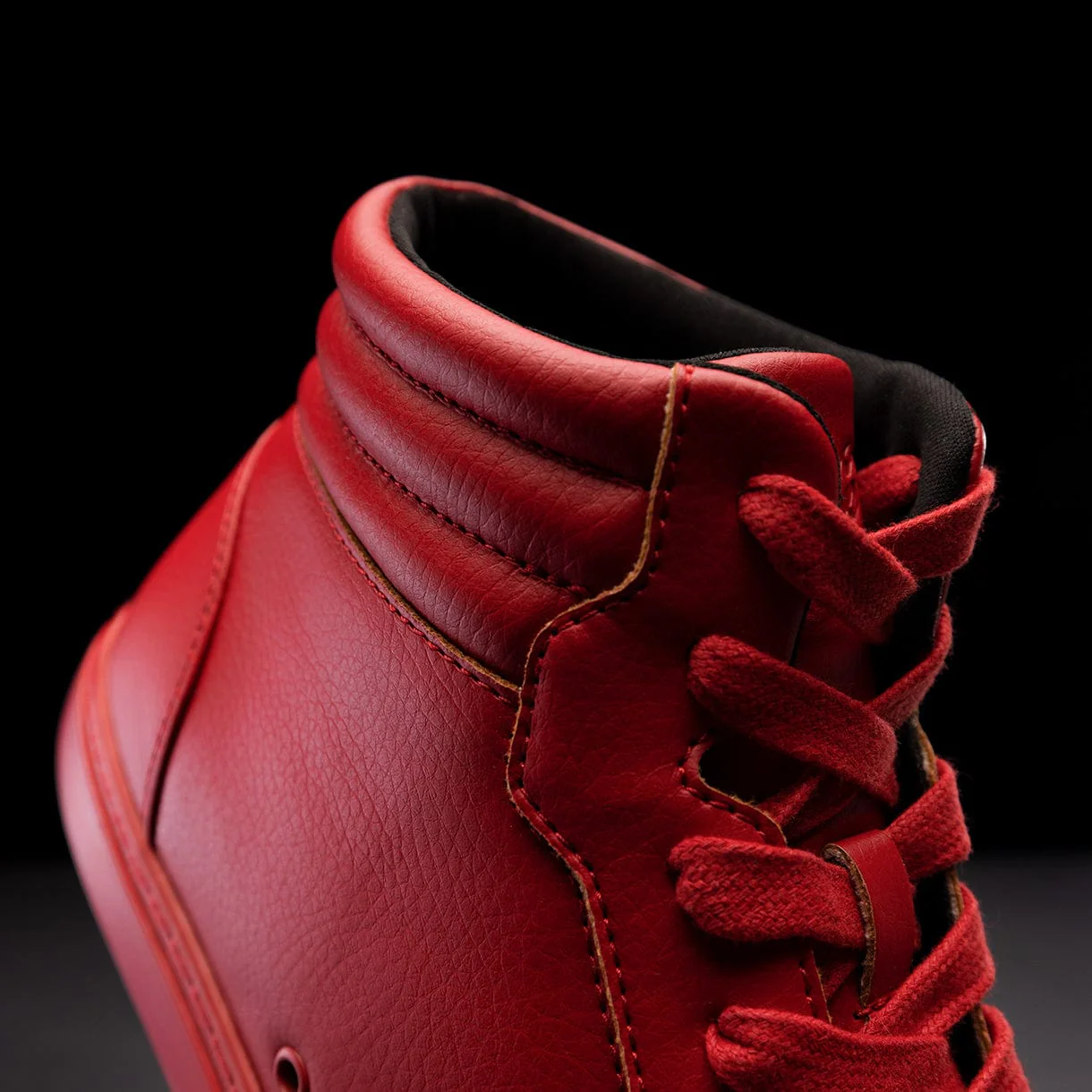 Red High-top - Image 12